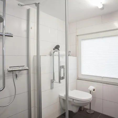 Antoniusstrasse 9, Gronebach بيت للعطل